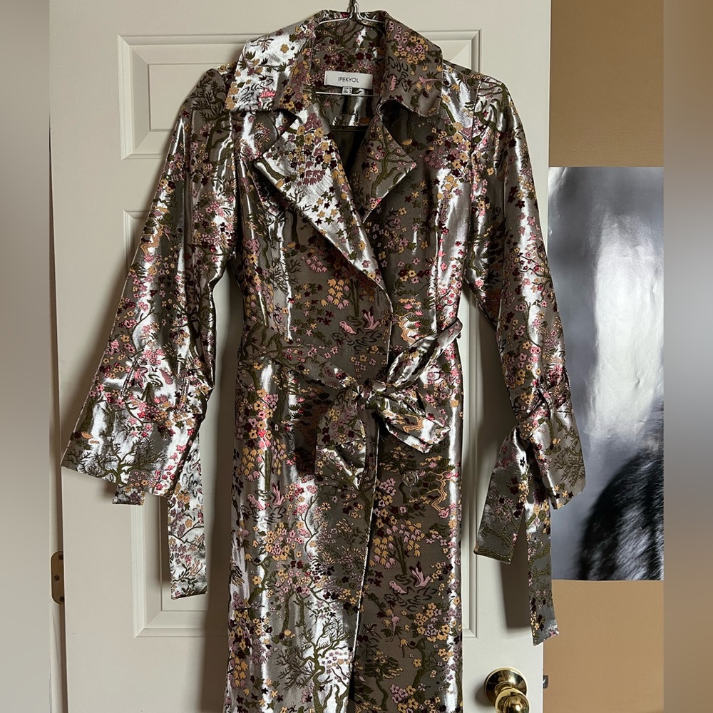 Jacquard embroidered trench by Turkish designer İpekYol. Size 8.